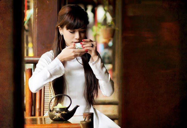 NGƯỜI VIỆT TRẺ ĐANG TRỞ LẠI THÚ VUI THƯỞNG TRÀ